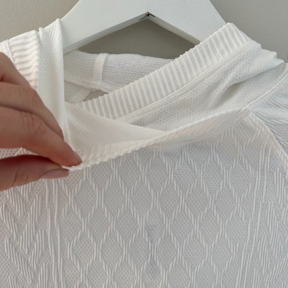 NWOT Lululemon Rest Less Hoodie White - Picture 7 of 11